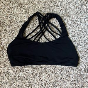 black lululemon free to be bra
